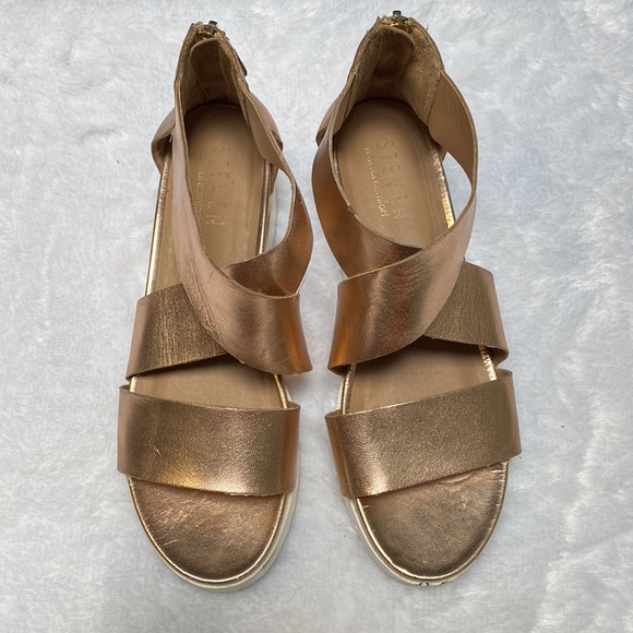 Steve Madden Platform Sandals - Picture 2 of 5